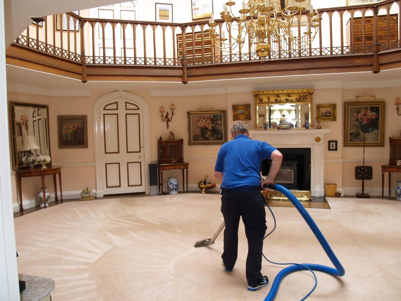 تنظيف فلل بعد البناء بالرياض وأهمية تجهيز الفيلا قبل السكن